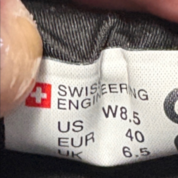 On CLOUDFLASH size 8.5 - Picture 6 of 6